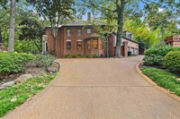 425 North River Oaks Rd, Memphis, TN 38120