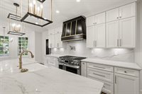 425 North River Oaks Rd, Memphis, TN 38120
