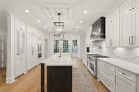 425 North River Oaks Rd, Memphis, TN 38120