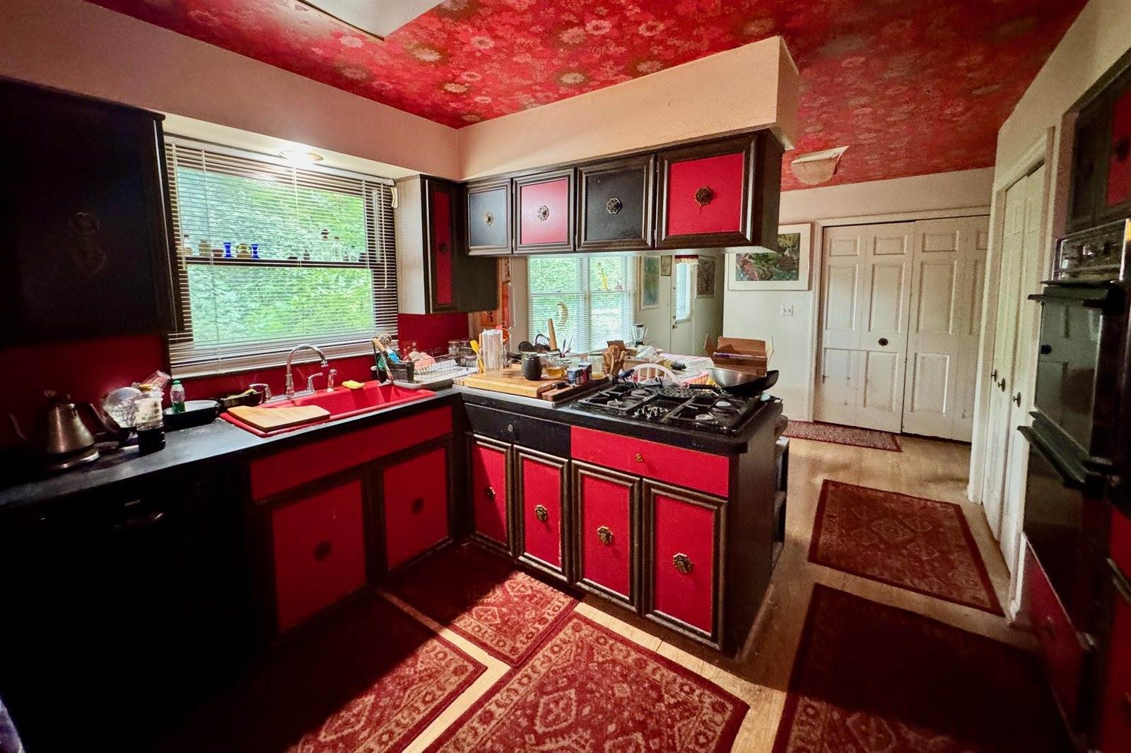 831 Persimmon Place, Columbus, OH 43213