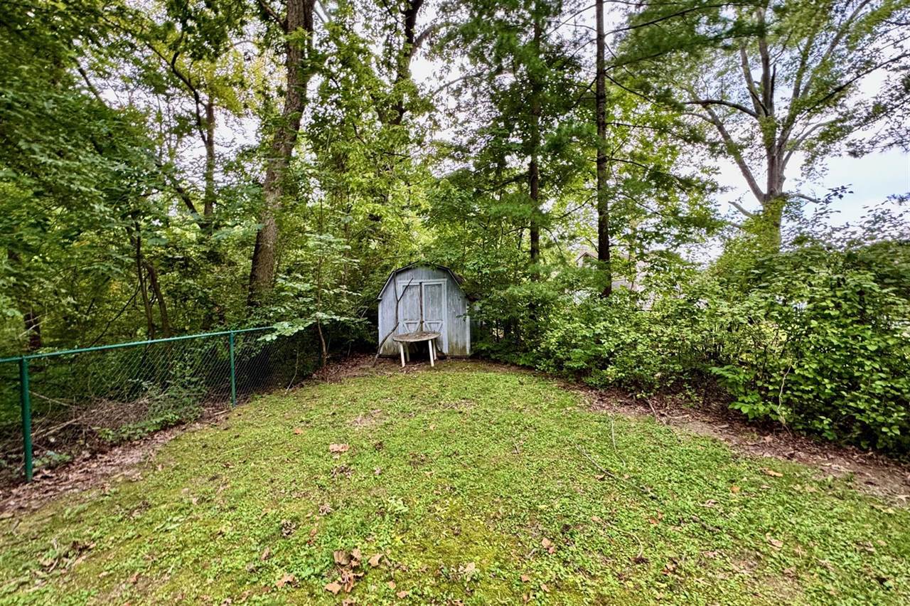 831 Persimmon Place, Columbus, OH 43213