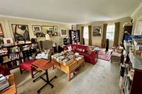 831 Persimmon Place, Columbus, OH 43213