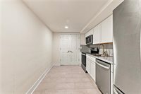 6830 NW Cross Road, Parkville, MO 64152