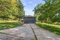 6830 NW Cross Road, Parkville, MO 64152