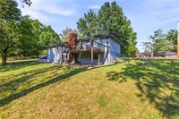 6830 NW Cross Road, Parkville, MO 64152