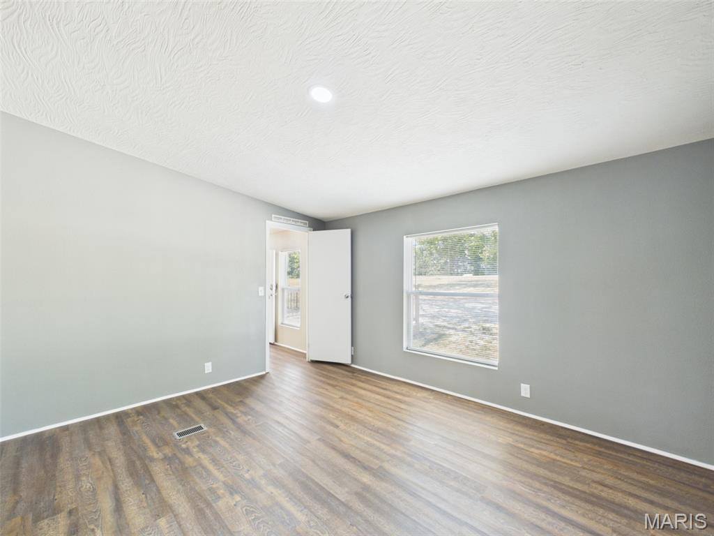 18750 Highway 17, Crocker, MO 65452