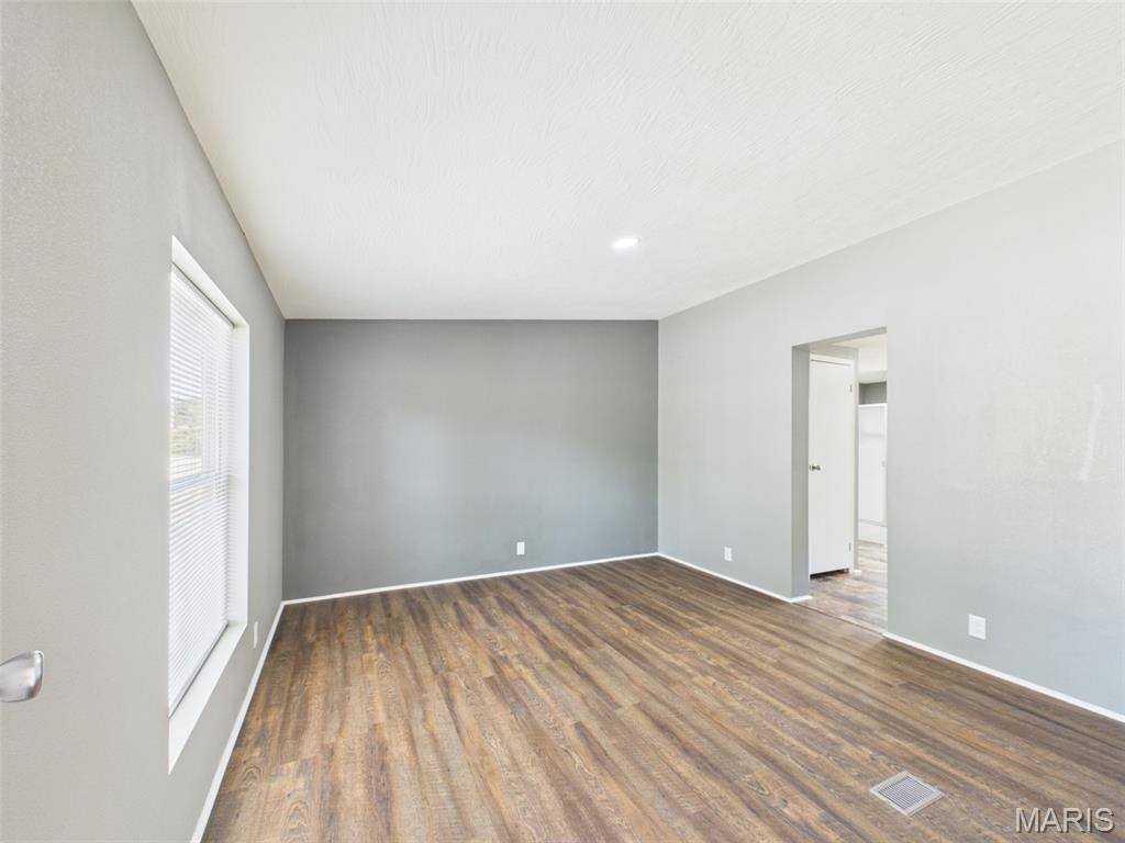 18750 Highway 17, Crocker, MO 65452