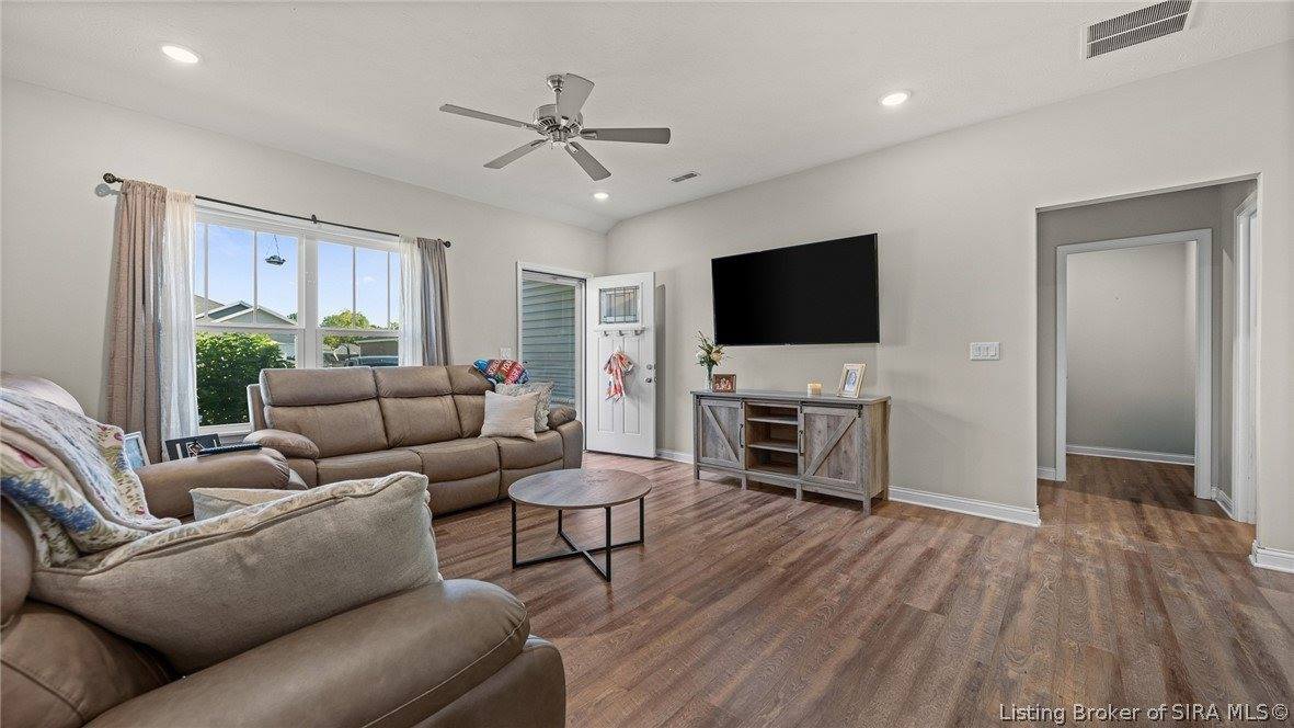 5715 Greenland Pass Drive, Memphis, IN 47143