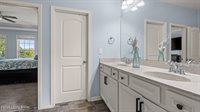 10226 Park Lake Dr, Louisville, KY 40229