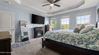 10226 Park Lake Dr, Louisville, KY 40229
