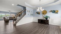 10226 Park Lake Dr, Louisville, KY 40229