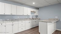 10226 Park Lake Dr, Louisville, KY 40229
