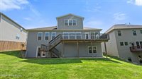 10226 Park Lake Dr, Louisville, KY 40229