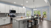 10226 Park Lake Dr, Louisville, KY 40229