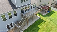 10226 Park Lake Dr, Louisville, KY 40229