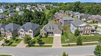 10226 Park Lake Dr, Louisville, KY 40229