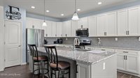 10226 Park Lake Dr, Louisville, KY 40229
