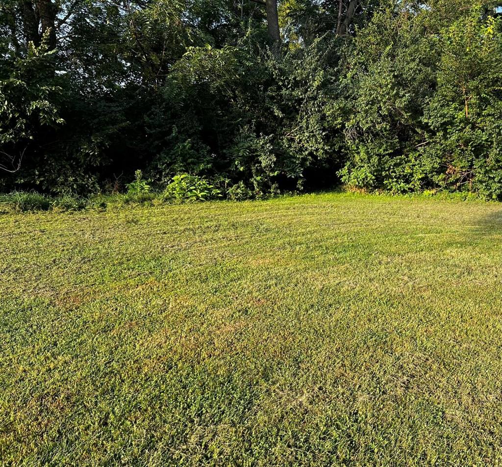 000 East Road, Cambridge, IL 61238