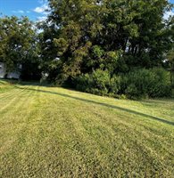 000 East Road, Cambridge, IL 61238