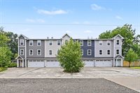 204 Oakwood Street, Holly Village, MI 48442