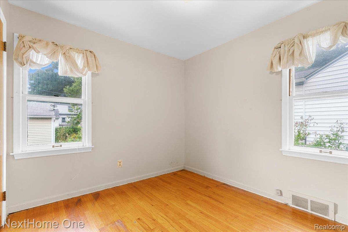 4296 Phillips Avenue, Berkley, MI 48072