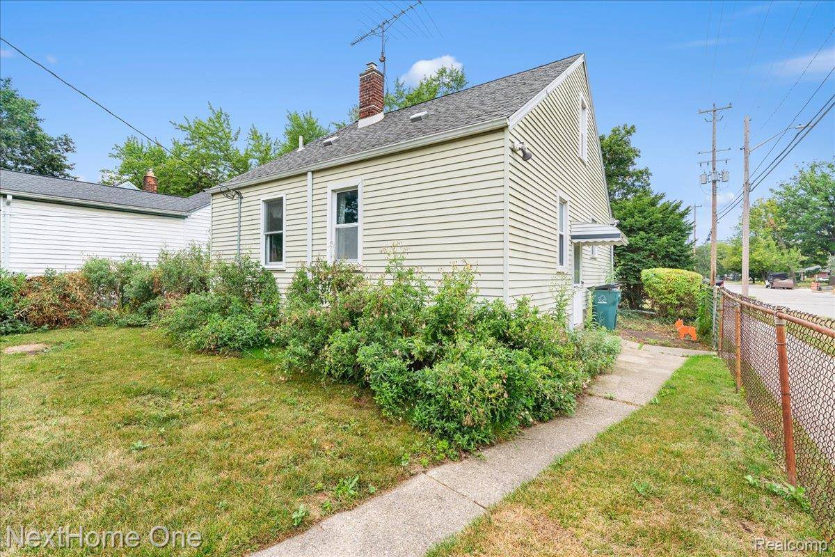 4296 Phillips Avenue, Berkley, MI 48072