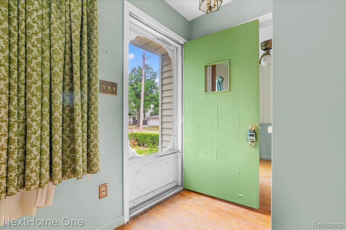 4296 Phillips Avenue, Berkley, MI 48072