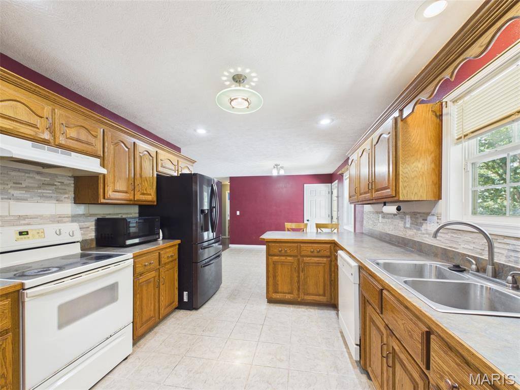 15455 Top Drive, Saint Robert, MO 65584