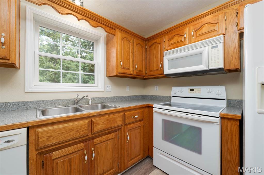 107 Crosscut Road, Saint Robert, MO 65584