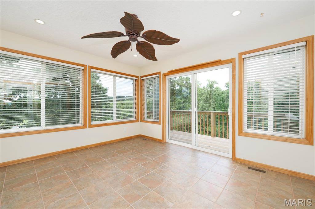 107 Crosscut Road, Saint Robert, MO 65584