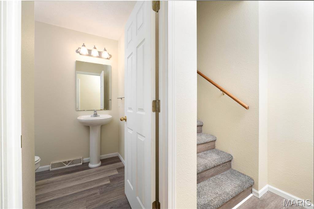 107 Crosscut Road, Saint Robert, MO 65584