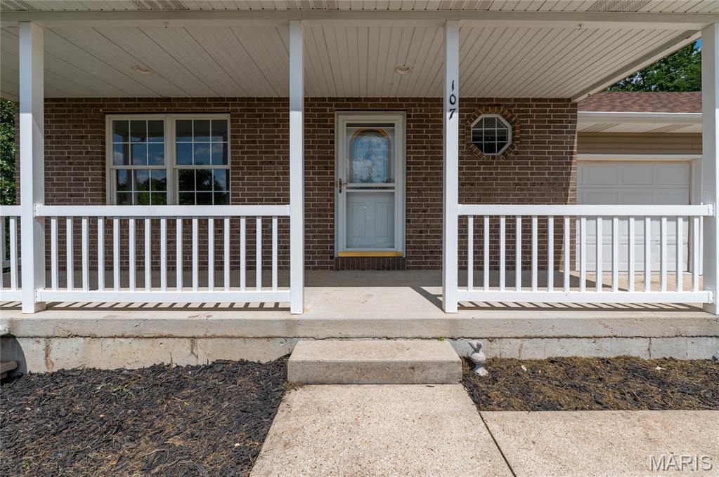 107 Crosscut Road, Saint Robert, MO 65584