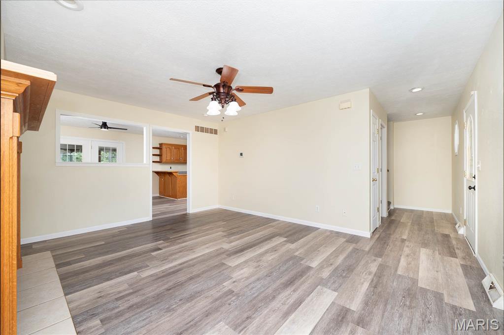 107 Crosscut Road, Saint Robert, MO 65584