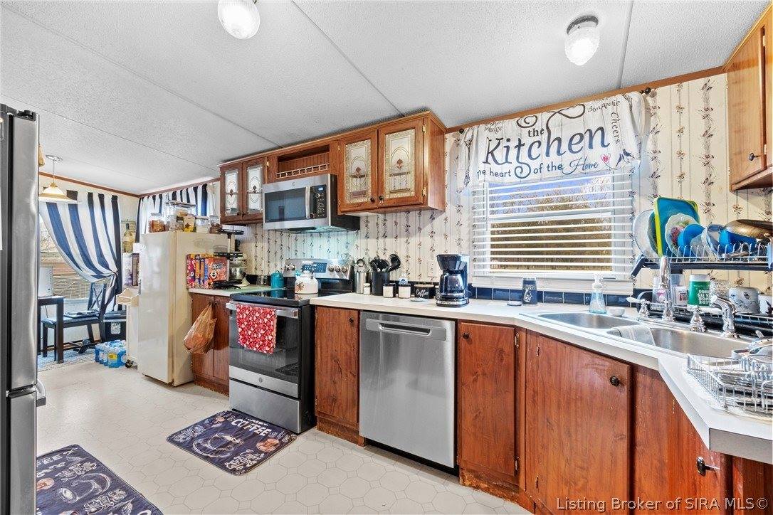 7553 East Tank Pond Road, Nabb, IN 47147
