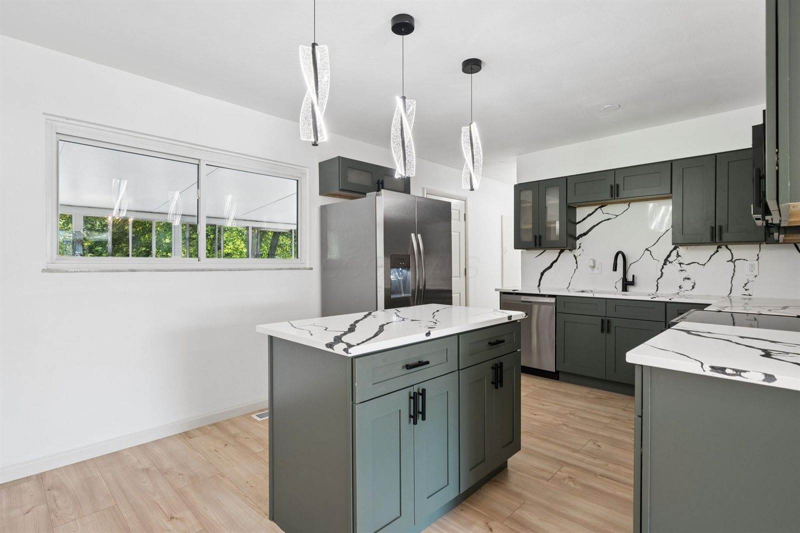 4751 Arnold Avenue, Columbus, OH 43228