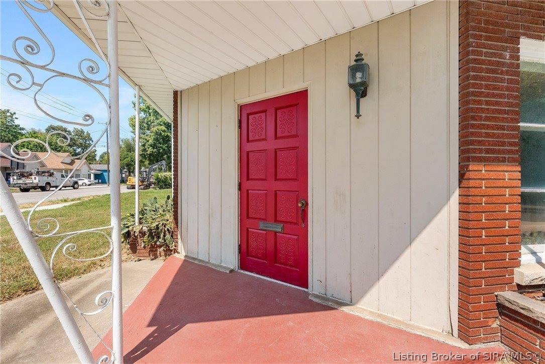 800 Meigs Avenue, Jeffersonville, IN 47130