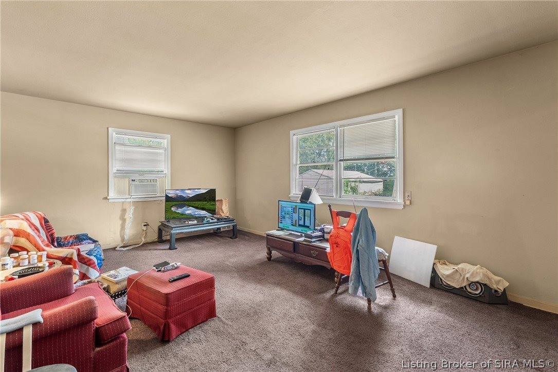 800 Meigs Avenue, Jeffersonville, IN 47130