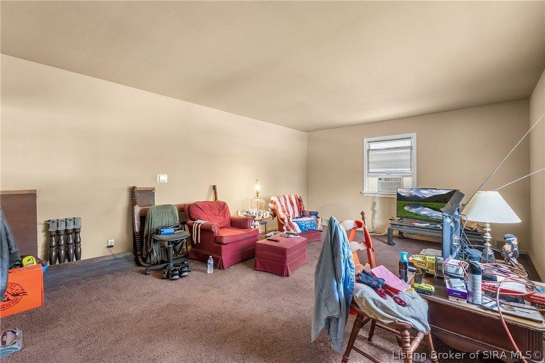 800 Meigs Avenue, Jeffersonville, IN 47130