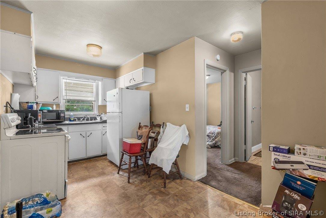 800 Meigs Avenue, Jeffersonville, IN 47130
