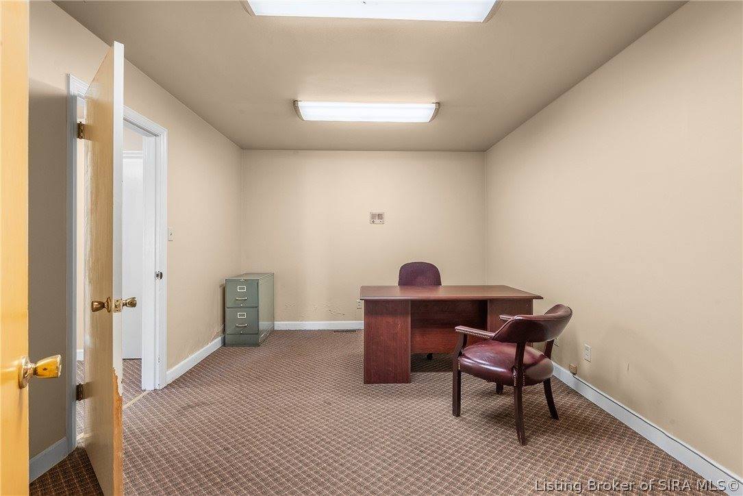 800 Meigs Avenue, Jeffersonville, IN 47130