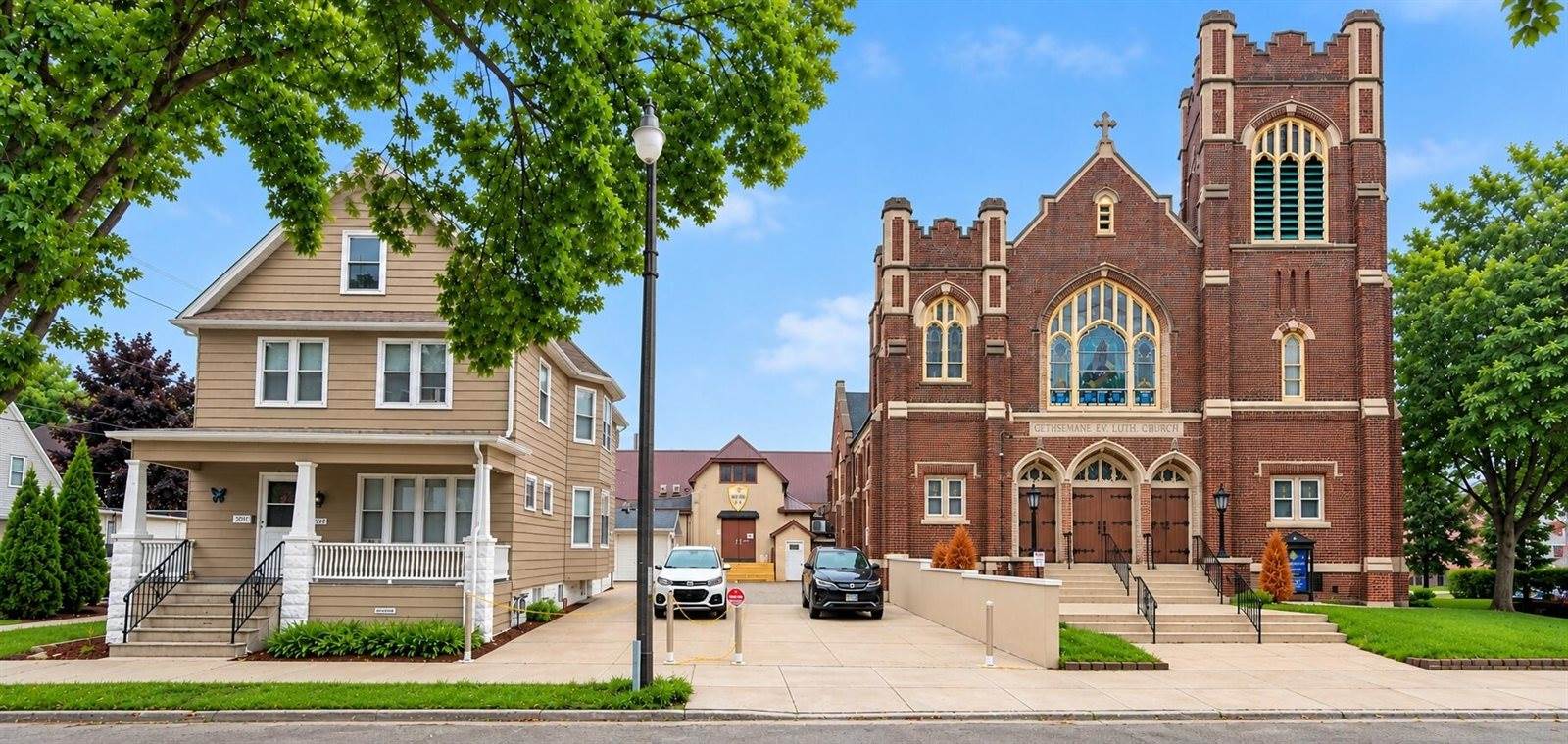 2821 West Harrison Ave, Milwaukee, WI 53215