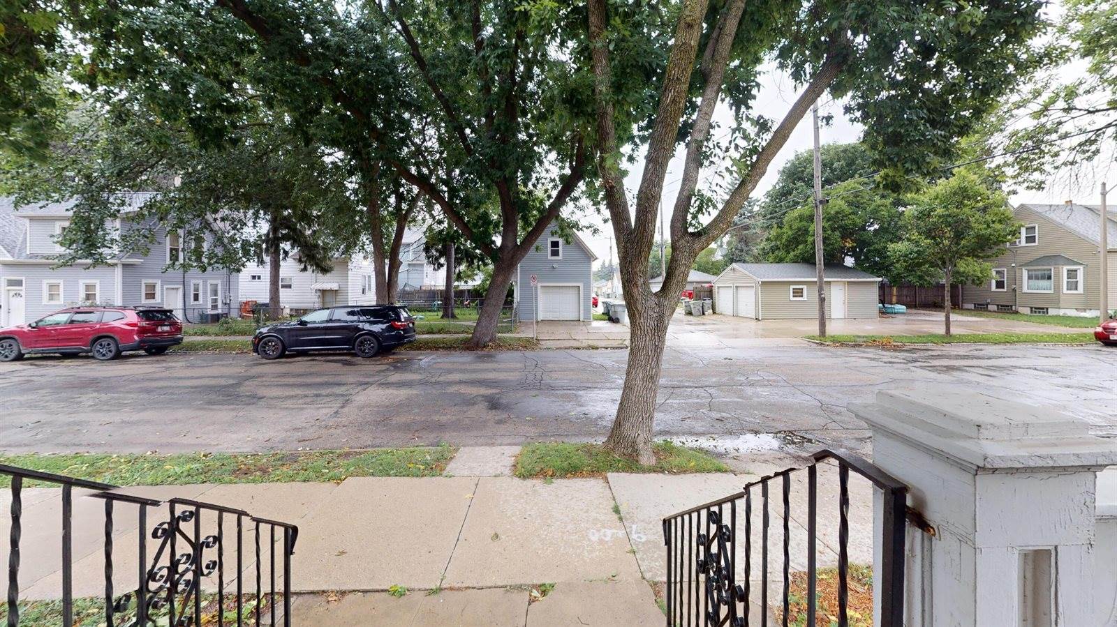 2821 West Harrison Ave, Milwaukee, WI 53215