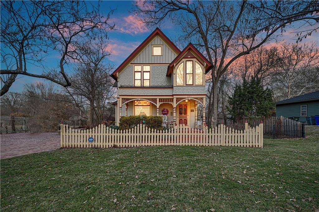 401 South Harrison Street, Olathe, KS 66061