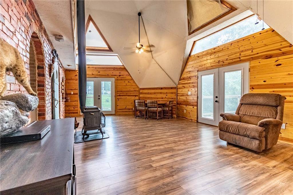 10116 Billabong Drive, Warsaw, MO 64735