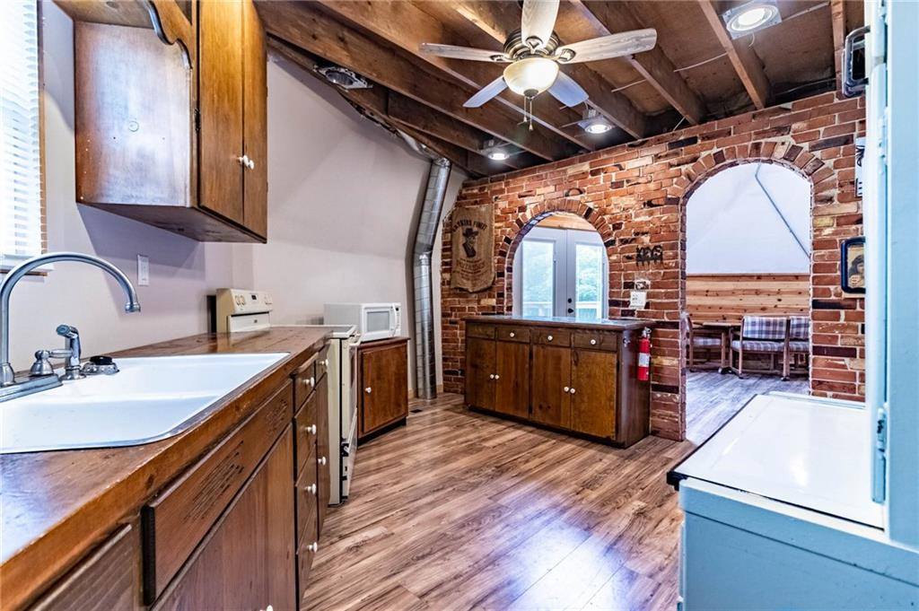 10116 Billabong Drive, Warsaw, MO 64735