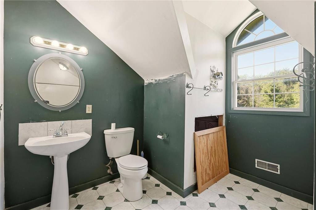 32914 South Amarugia Road, Archie, MO 64725