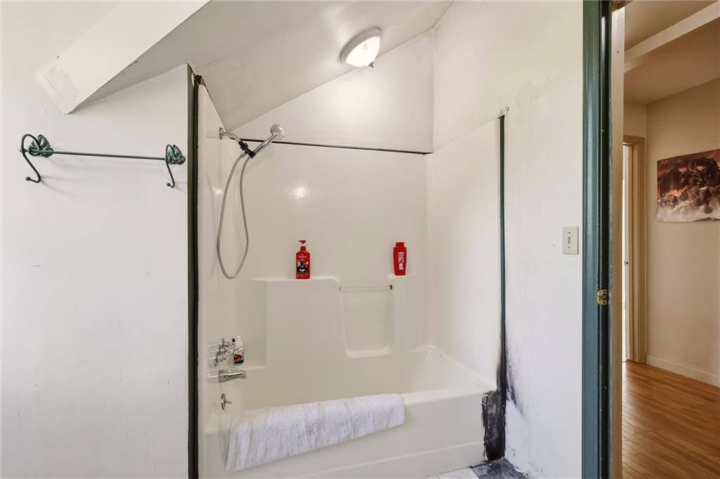 32914 South Amarugia Road, Archie, MO 64725