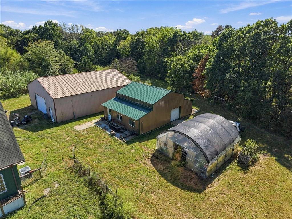 32914 South Amarugia Road, Archie, MO 64725