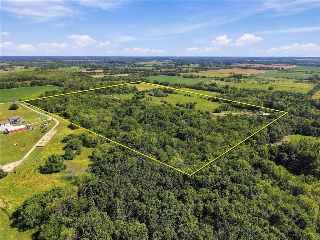 32914 South Amarugia Road, Archie, MO 64725