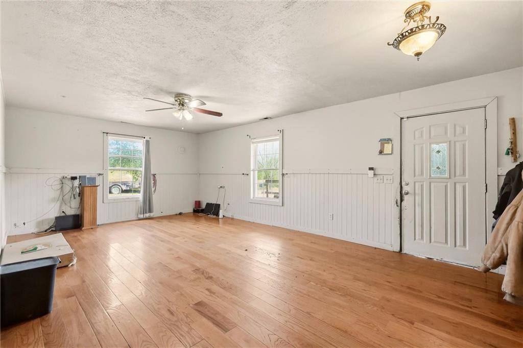 32914 South Amarugia Road, Archie, MO 64725
